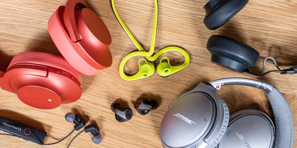Wired  Earphones/ Headsets
