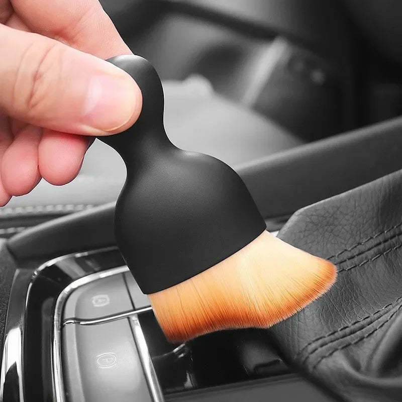 Soft detailing brush