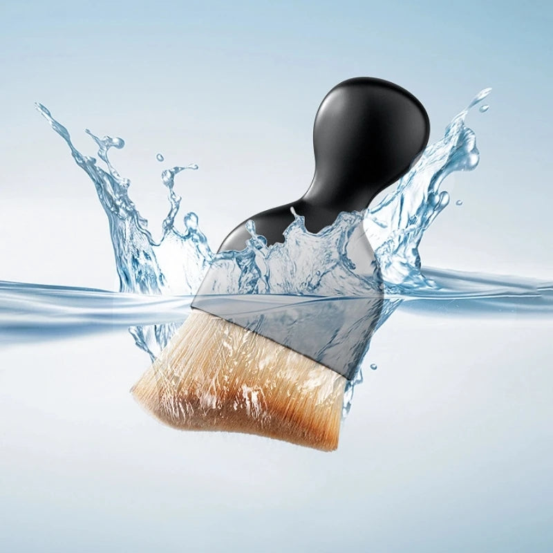 Soft detailing brush
