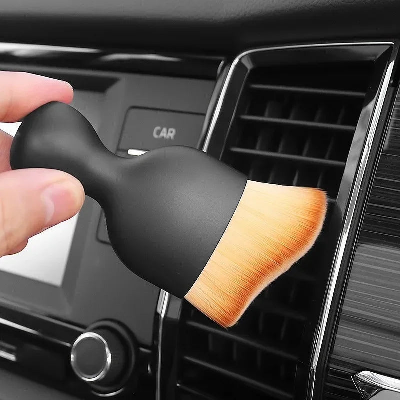 Soft detailing brush